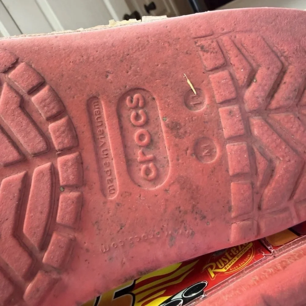 USED Crocs Classic Clog Lightning McQueen Red Men's Size 11 extremely used